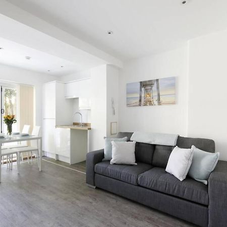 2 Bedrooms Close To The Beach With Garden And Own Entrance ! Hove Exterior foto