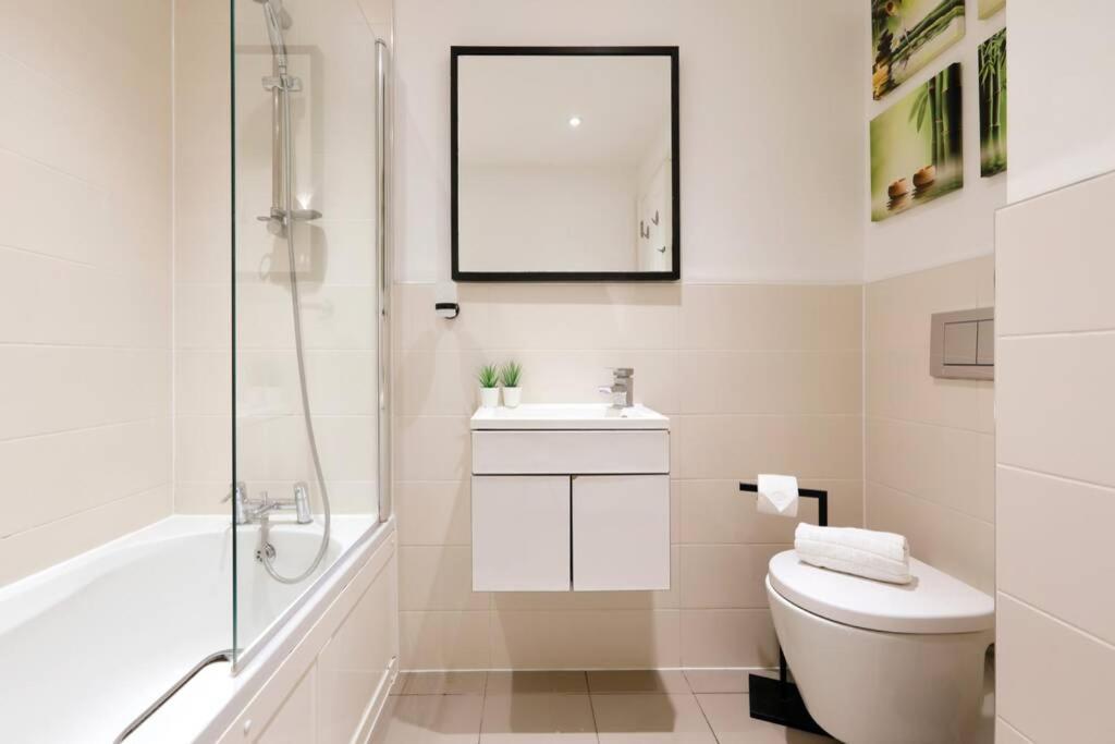 2 Bedrooms Close To The Beach With Garden And Own Entrance ! Hove Exterior foto